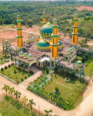 Perchè non esplorare le meraviglie dell'architettura coloniale del Masjid Agung di Kuantan durante il tuo viaggio in Malesia?