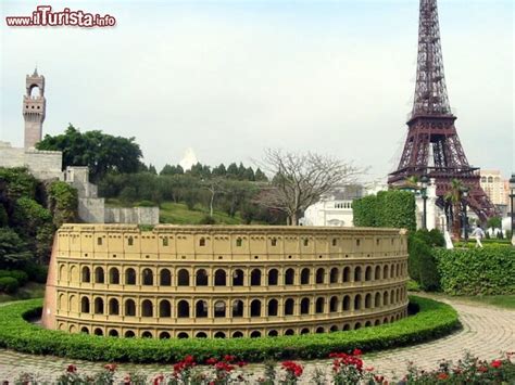 Splendide Meraviglie del Mondo: Il Parco di Window of the World!